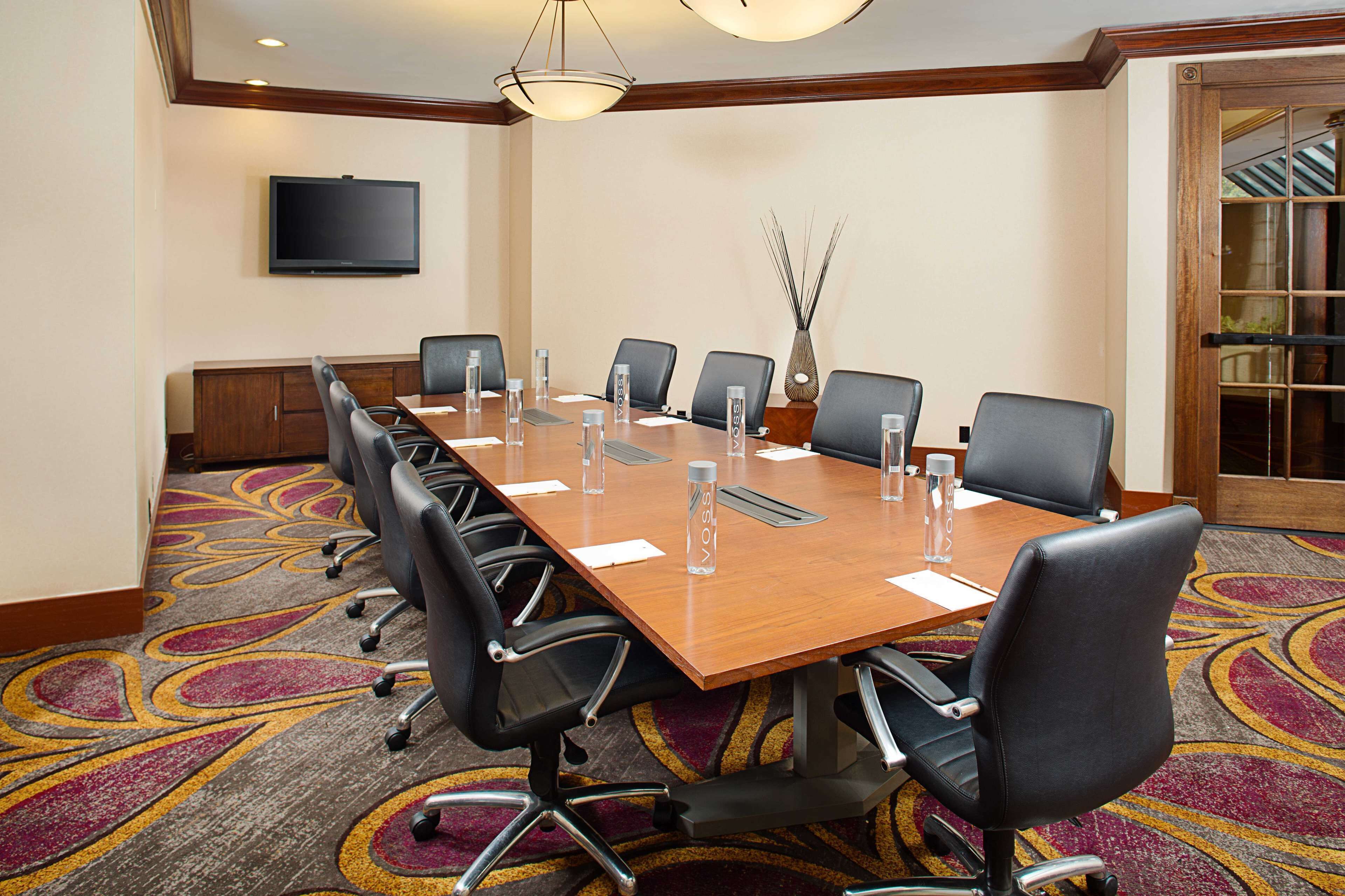 Photo - Hotel Fera Anaheim, a DoubleTree by Hilton Hotel