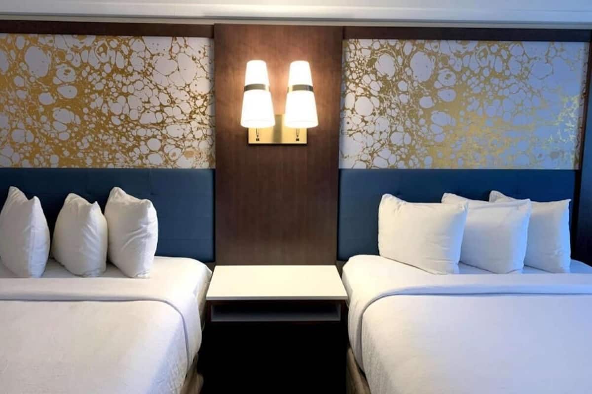 Egyptian cotton sheets, in-room safe, laptop workspace