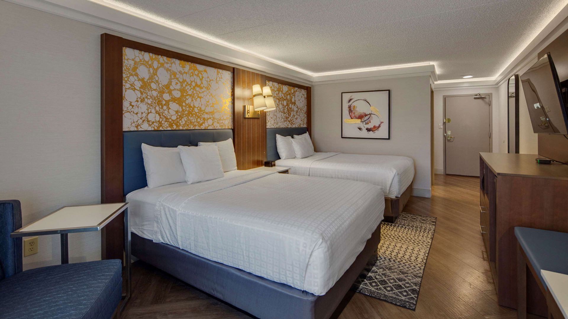 Egyptian cotton sheets, in-room safe, laptop workspace