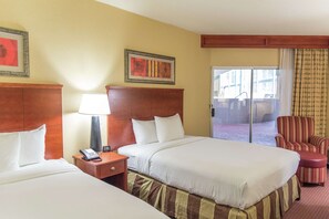 Edredón, camas con pillow-top y caja de seguridad en la habitación 