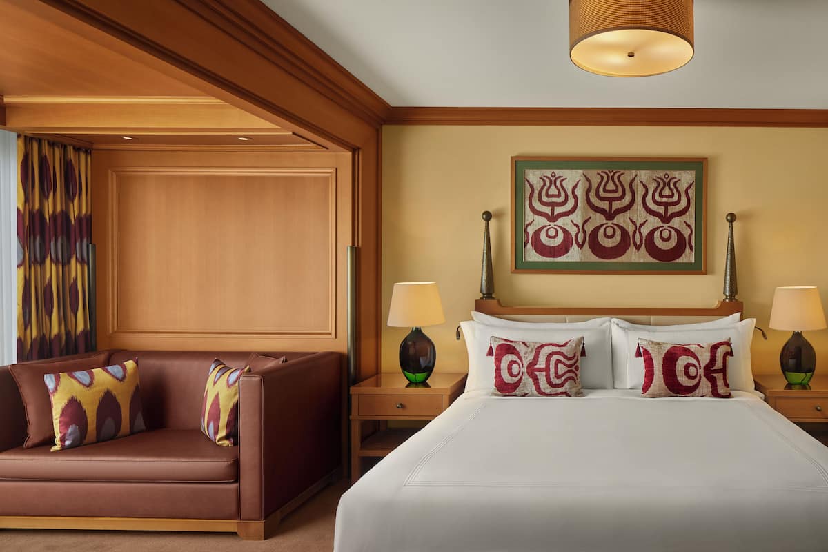 1 bedroom, Egyptian cotton sheets, premium bedding, minibar