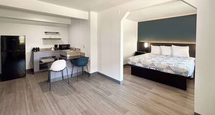 Studio 6 Irving, TX – DFW North