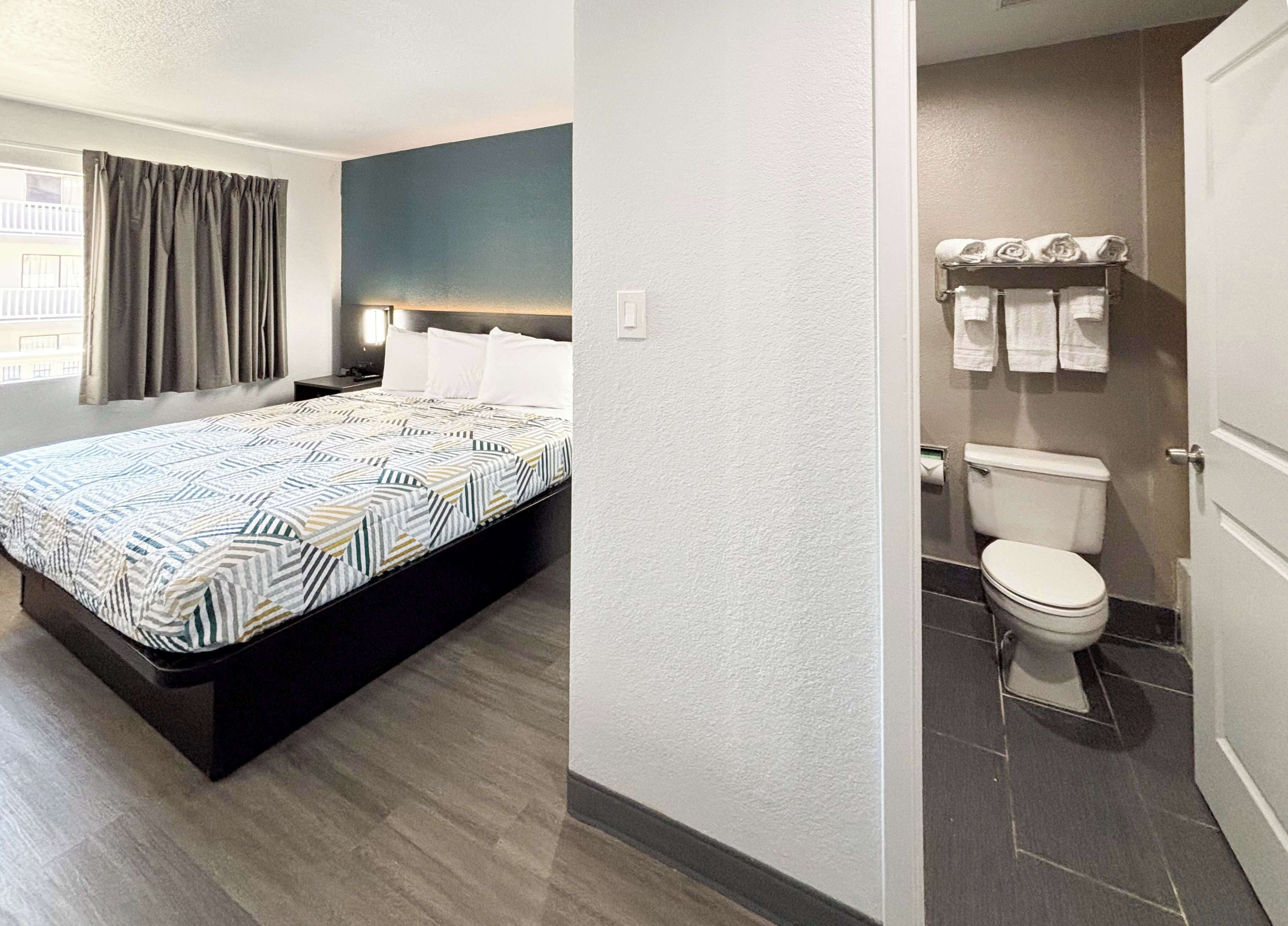 Photo - Studio 6 Irving, TX – DFW North