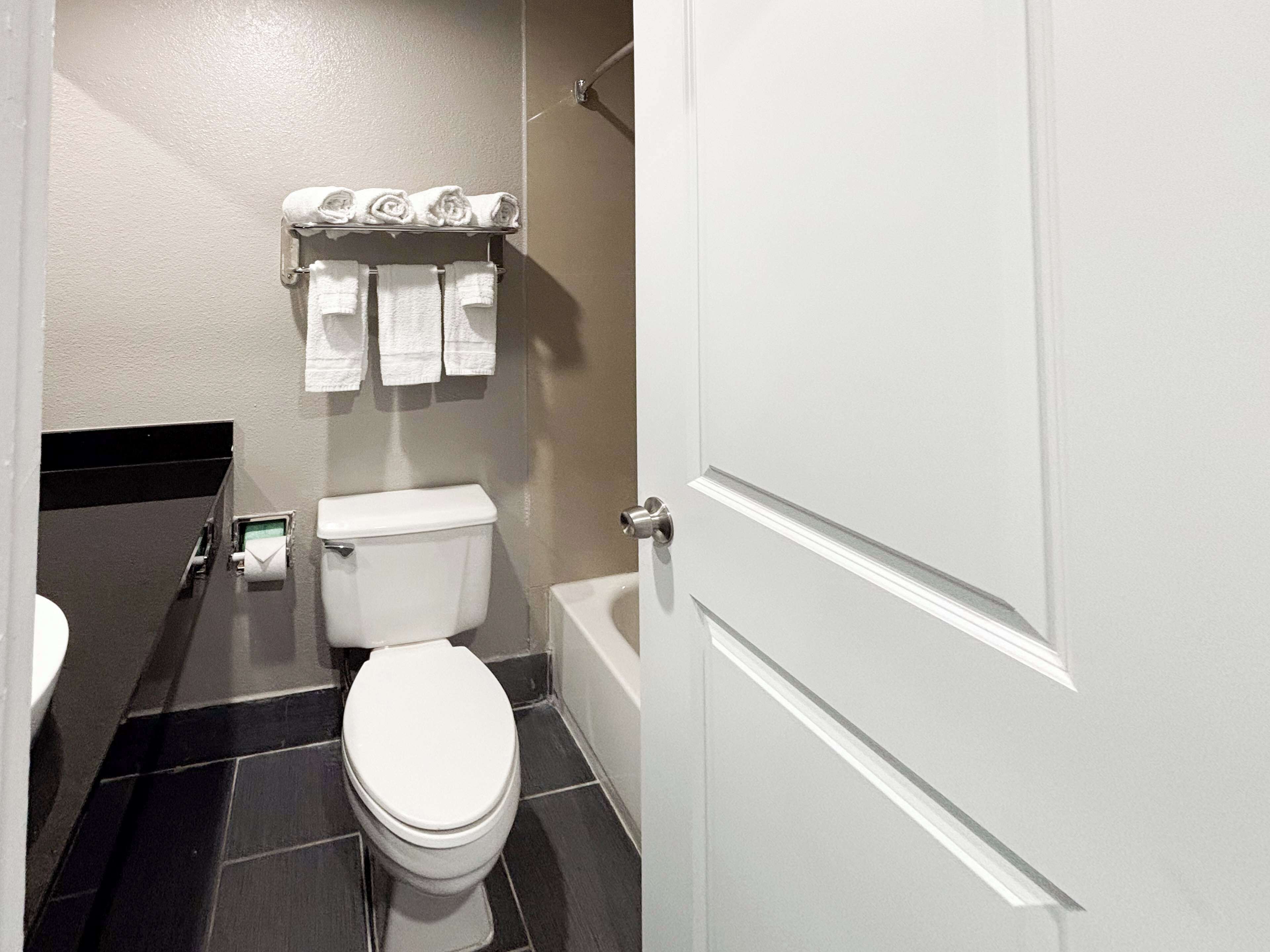 Photo - Studio 6 Irving, TX – DFW North