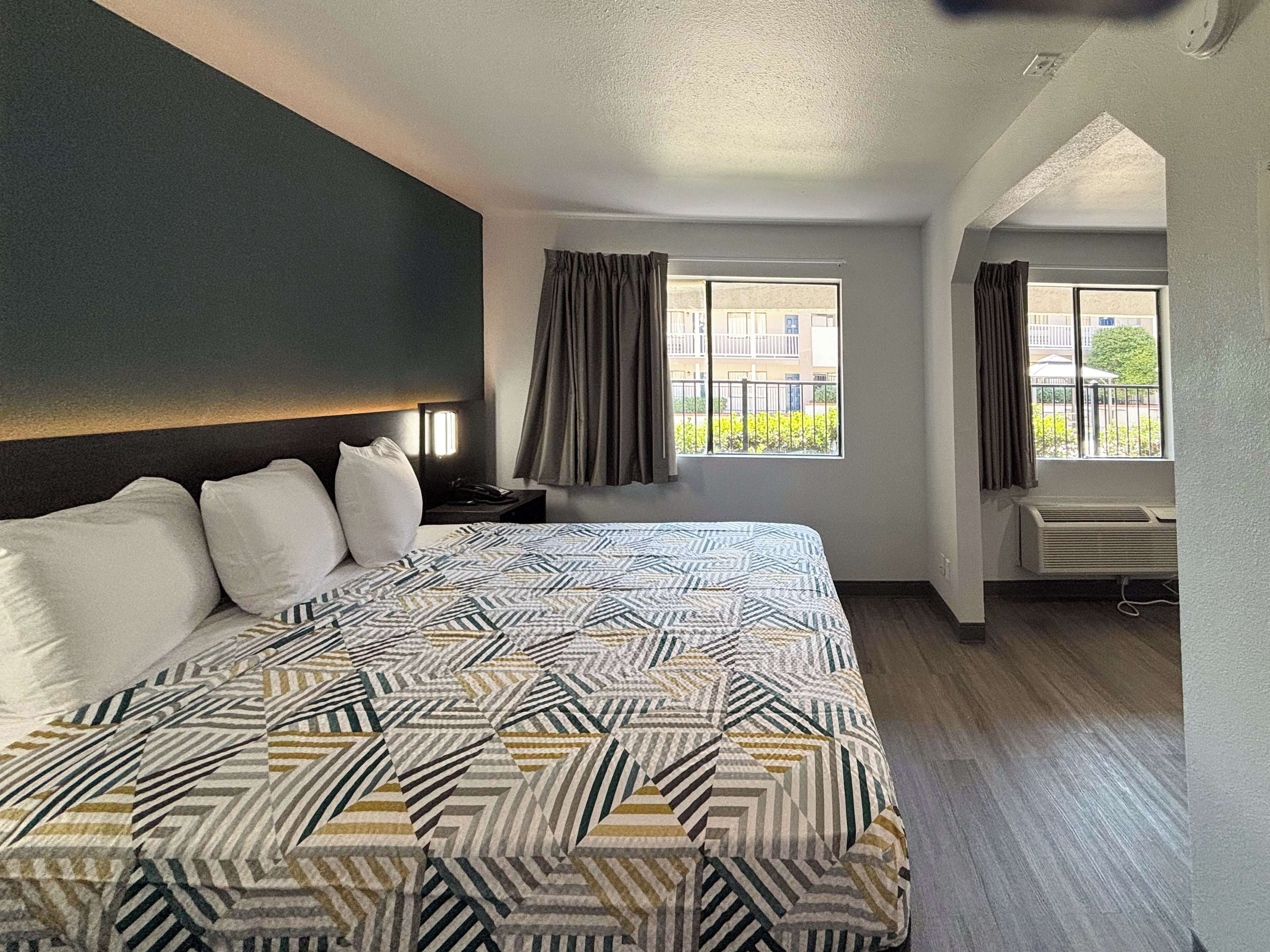 Photo - Studio 6 Irving, TX – DFW North