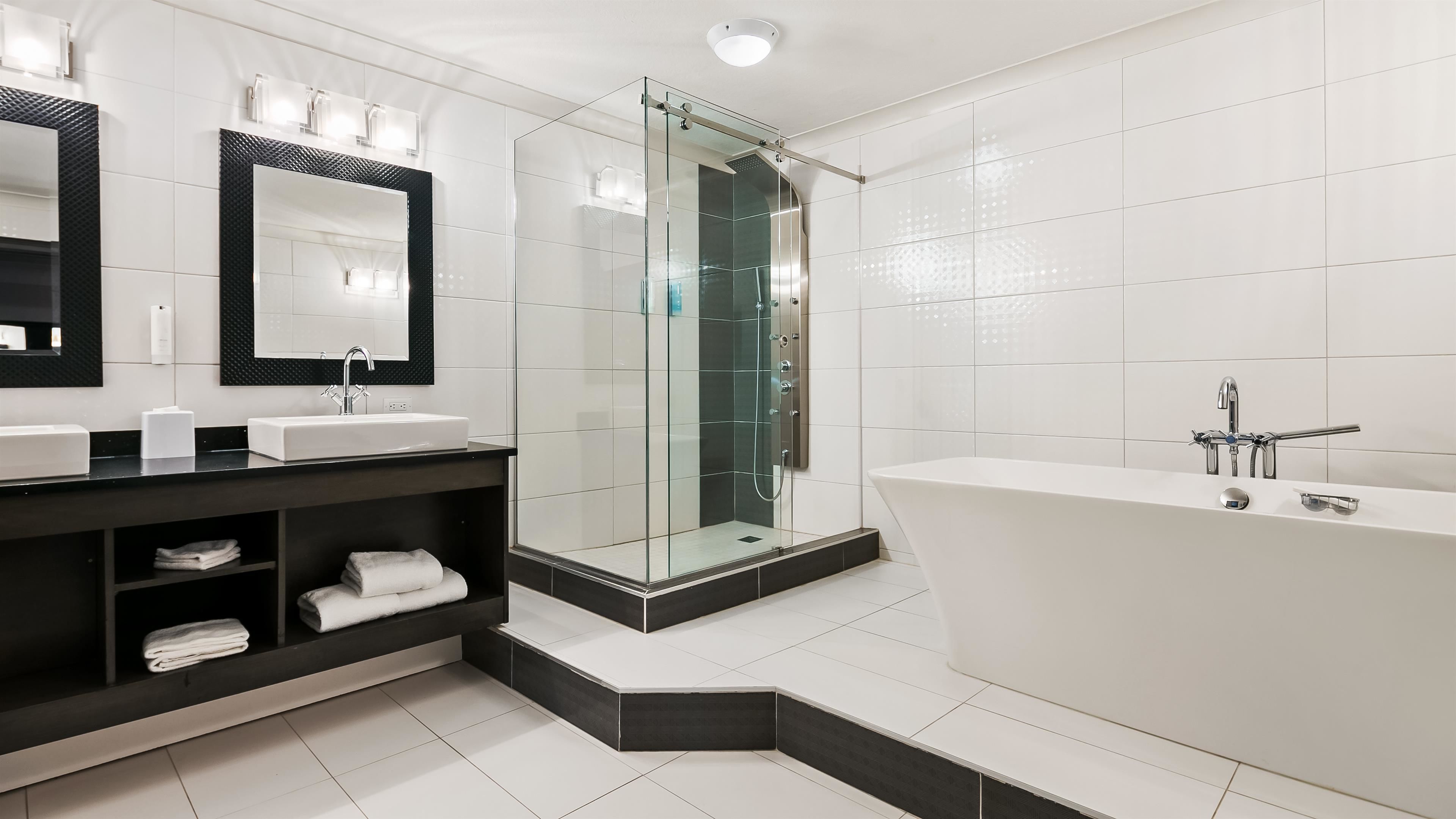 Foto - Best Western Plus Village Park Inn