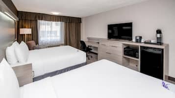 Room (Coast Two Queens)