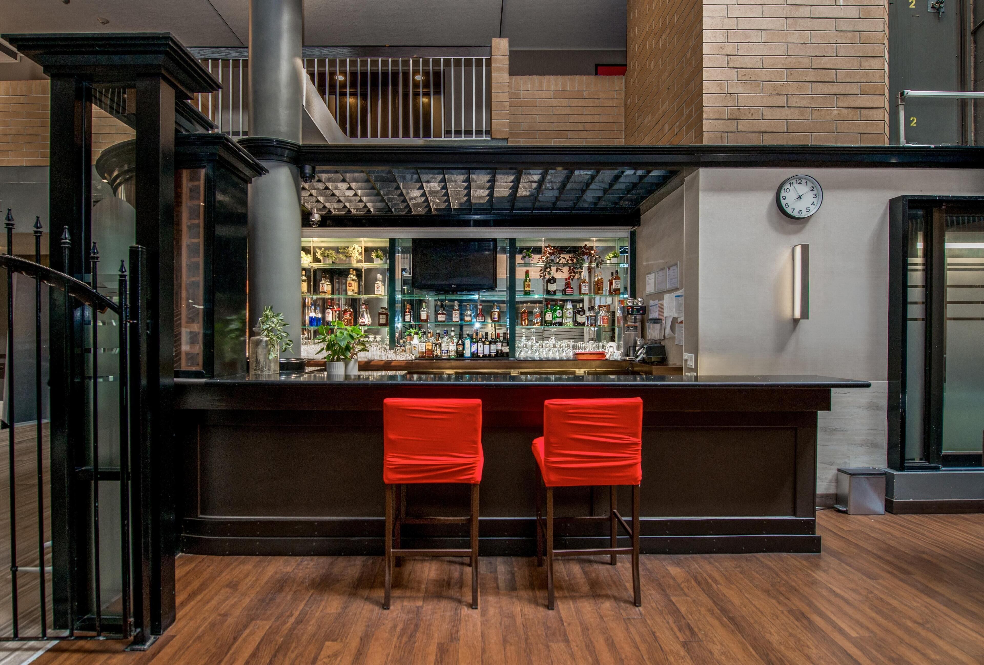 Frühstück, Mittagessen, Abendessen und Brunch werden serviert