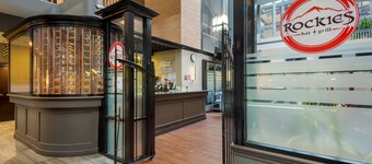 Best Western Plus Village Park Inn