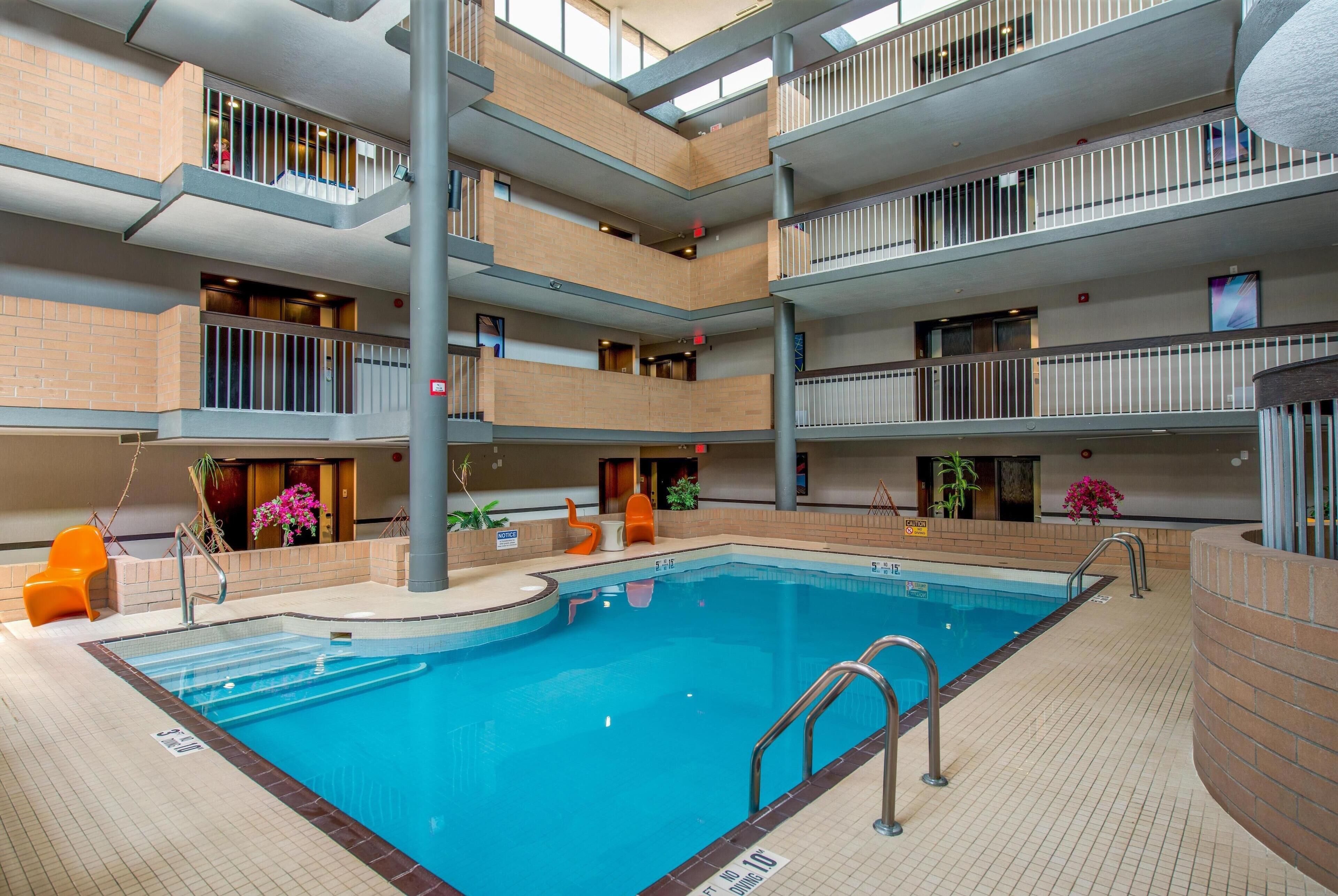 Foto - Coast Calgary University Area Hotel by APA