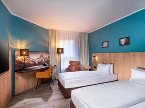 Standard Room, 2 Twin Beds | Hypo-allergenic bedding, in-room safe, desk, laptop workspace - Mercure Hotel Muenchen Neuperlach Sued (Munich)