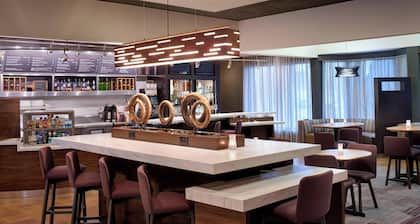 Courtyard by Marriott Detroit Metropolitan Airport Romulus