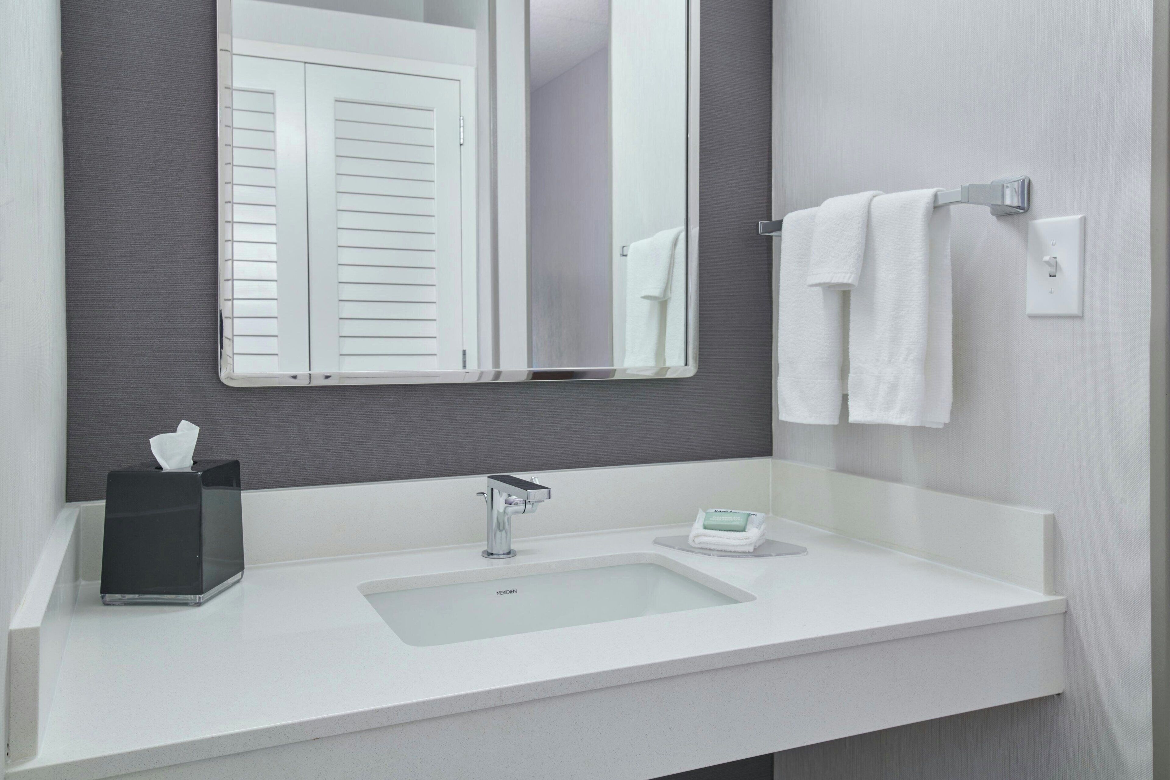 combined shower/bathtub, free toiletries, hair dryer, towels