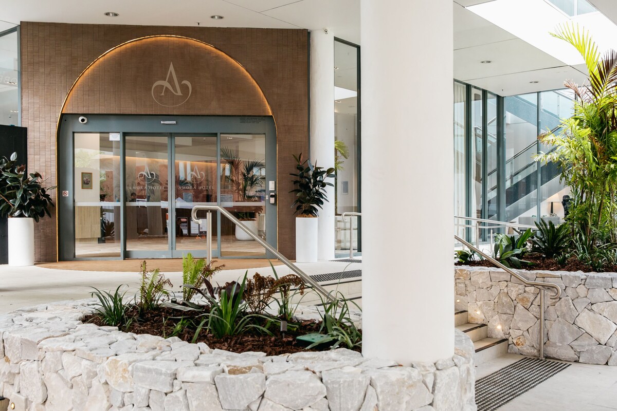 Amora Hotel Brisbane