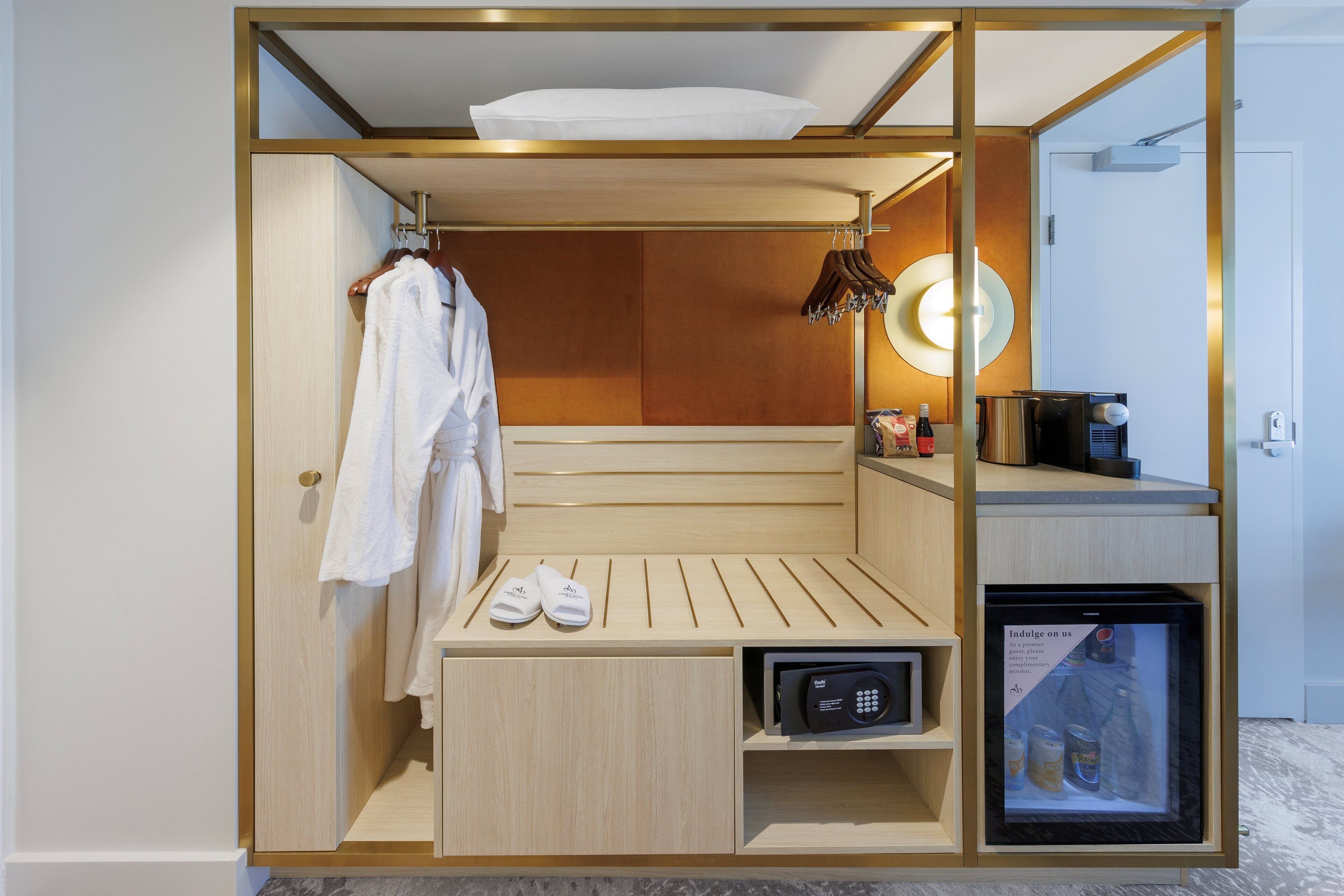 1 bedroom, in-room safe, desk, laptop workspace