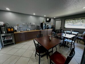 Petit déjeuner buffet compris tous les jours