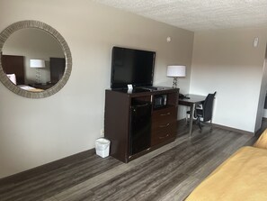 Desk, iron/ironing board, free WiFi, bed sheets
