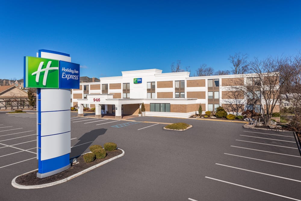 Holiday Inn Express Ramsey-Mahwah by IHG