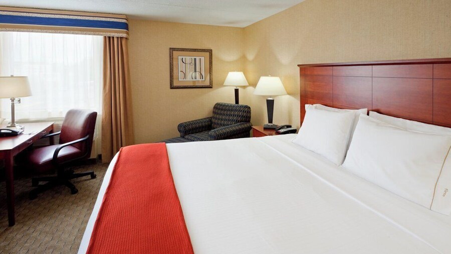 Holiday Inn Express Ramsey-Mahwah by IHG