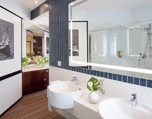Junior Suite | Bathroom