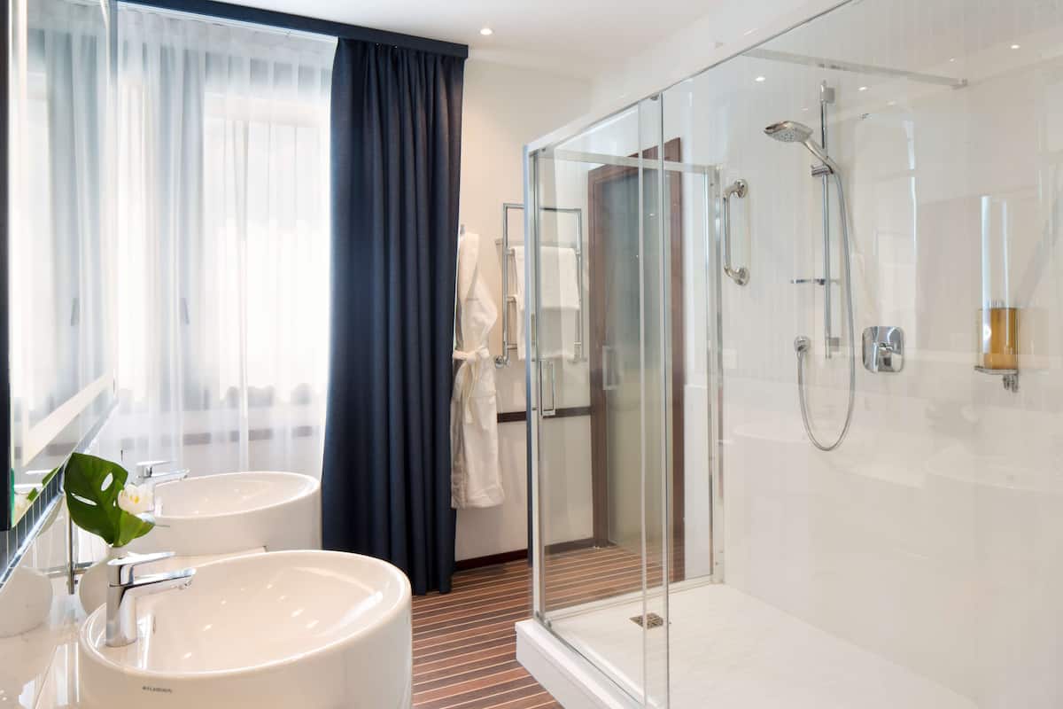 free toiletries, hair dryer, bidet, towels