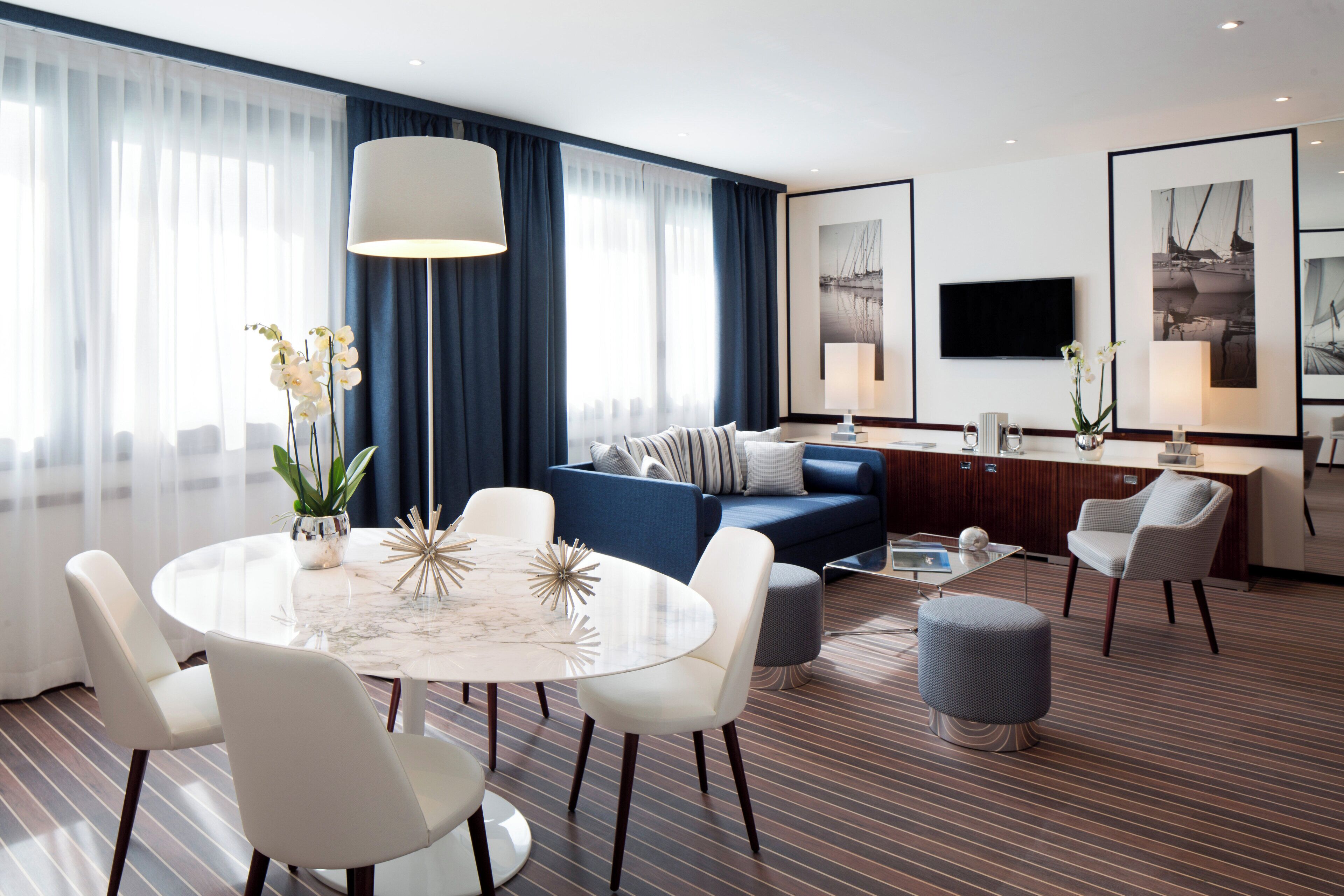 Suite | Minibar, Zimmersafe, Schreibtisch, Verdunkelungsvorhänge