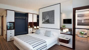 Quarto família, quartos conectados | Frigobar, cofres nos quartos, escrivaninha, cortinas blackout