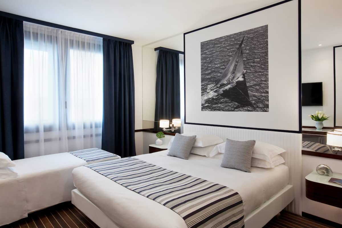 Minibar, in-room safe, desk, blackout curtains