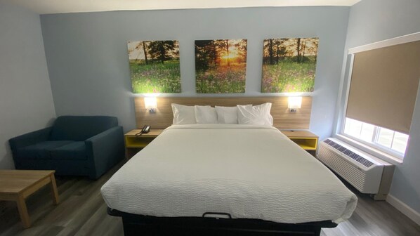 Habitación, 1 cama King size, para no fumadores | Tabla de planchar con plancha y wifi gratis 