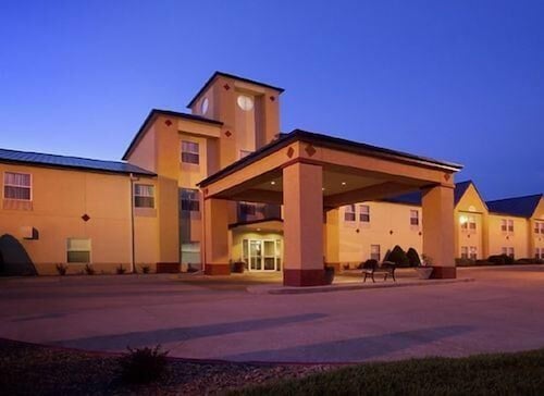 Days Inn by Wyndham Dodge City