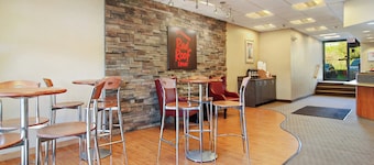 Red Roof Inn Cleveland Airport-Middleburg Heights