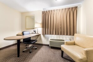 1 bedroom, in-room safe, blackout drapes, free cribs/infant beds