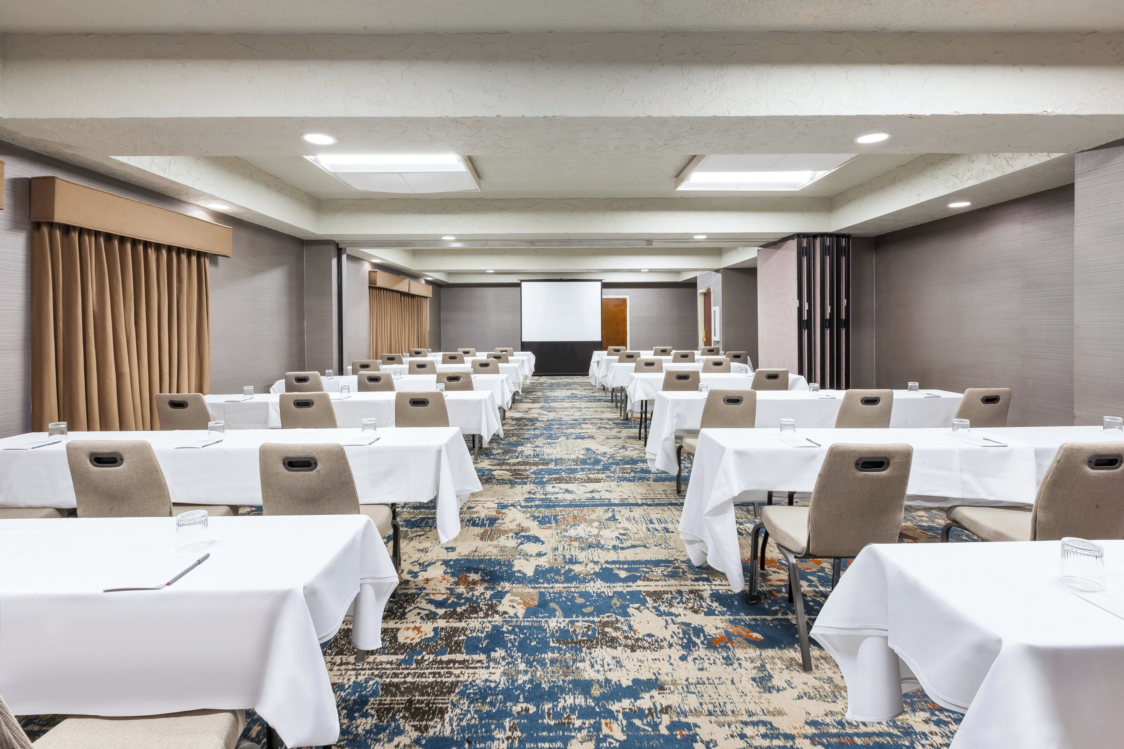Photo - Crowne Plaza Columbus North- Worthington by IHG