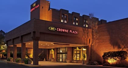 Crowne Plaza Columbus North- Worthington, an IHG Hotel