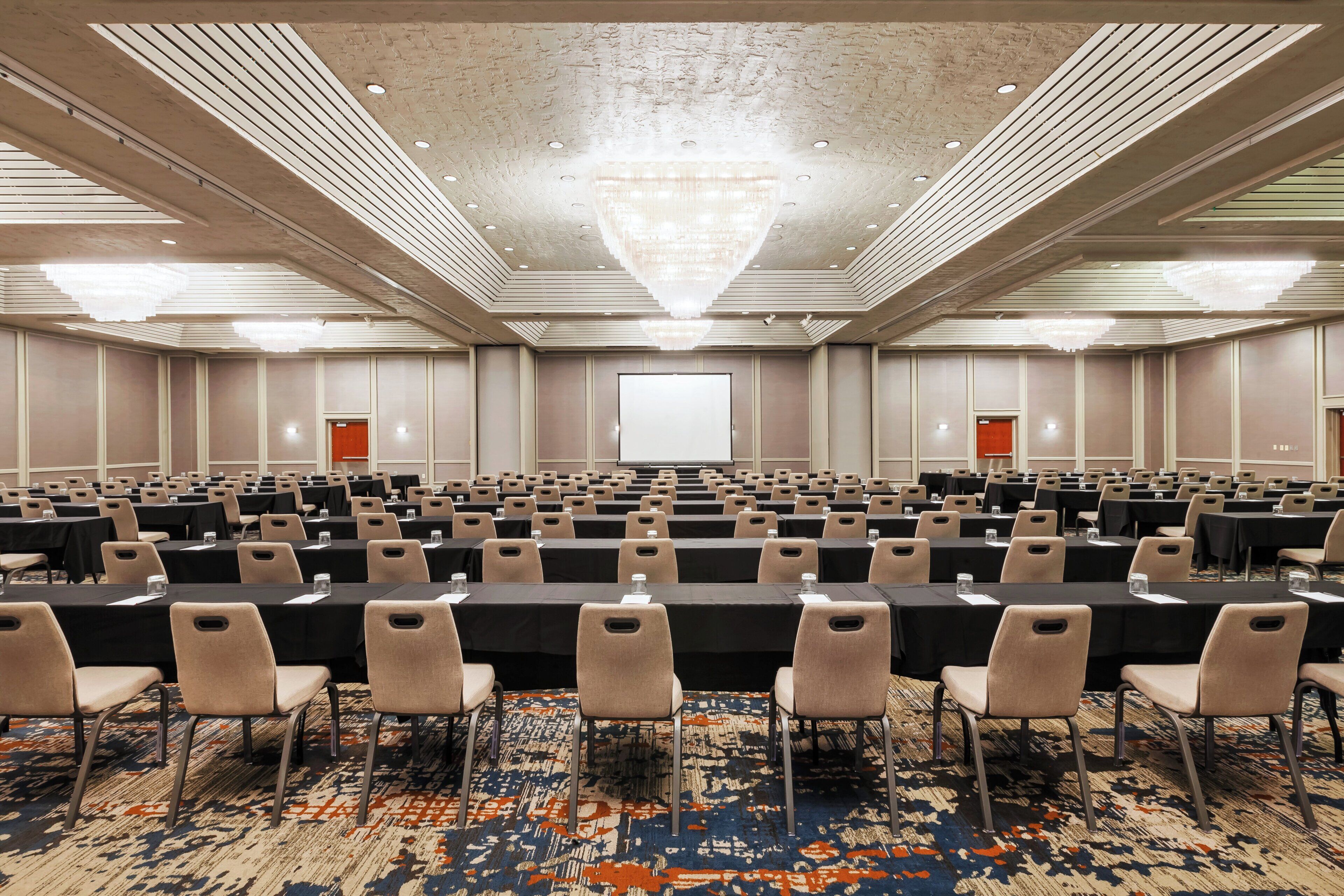 Photo - Crowne Plaza Columbus North- Worthington by IHG