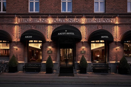 Front of property - evening/night. Ascot Hotel