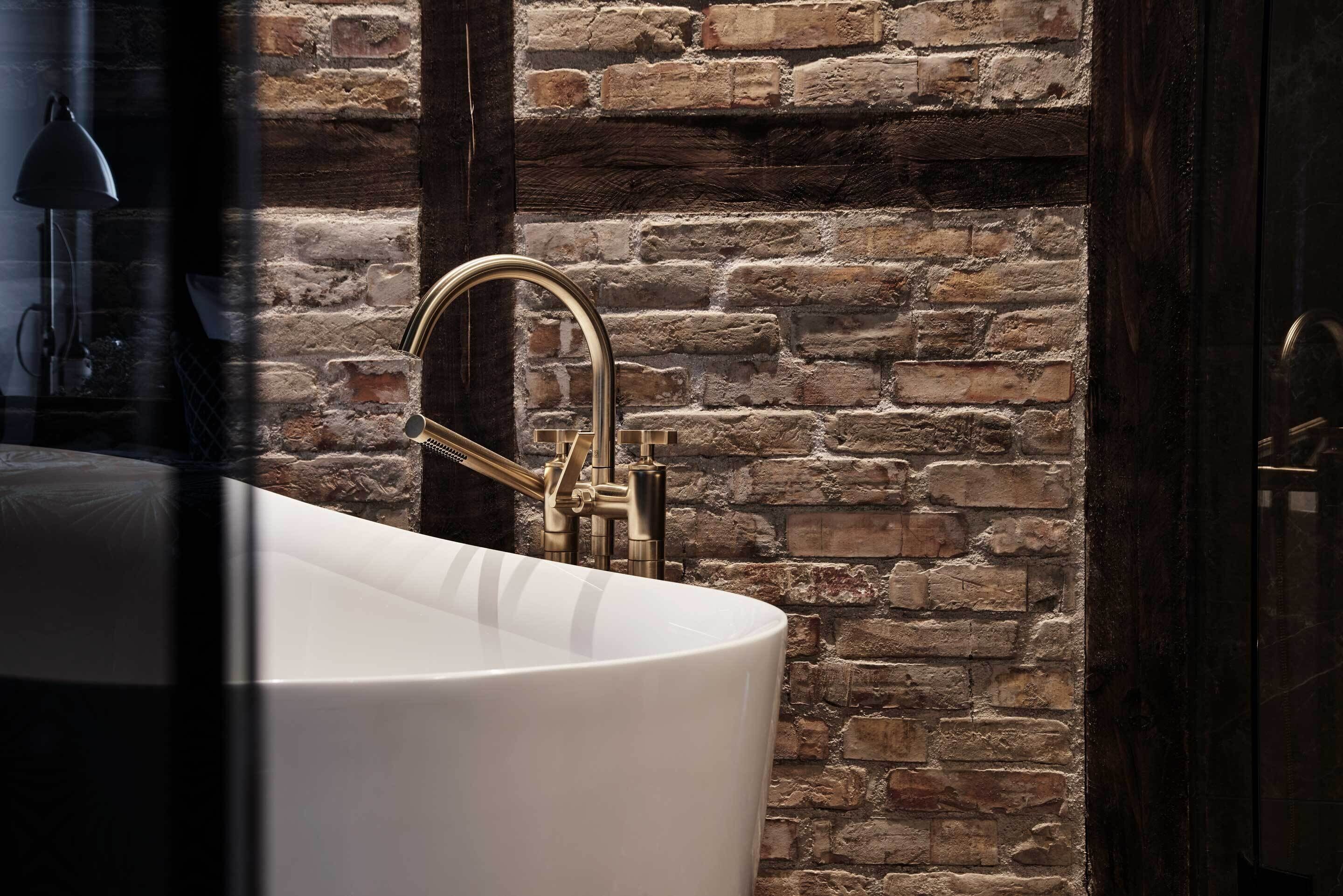 signature suite | hypo-allergenic bedding, minibar, in-room safe, blackout curtains