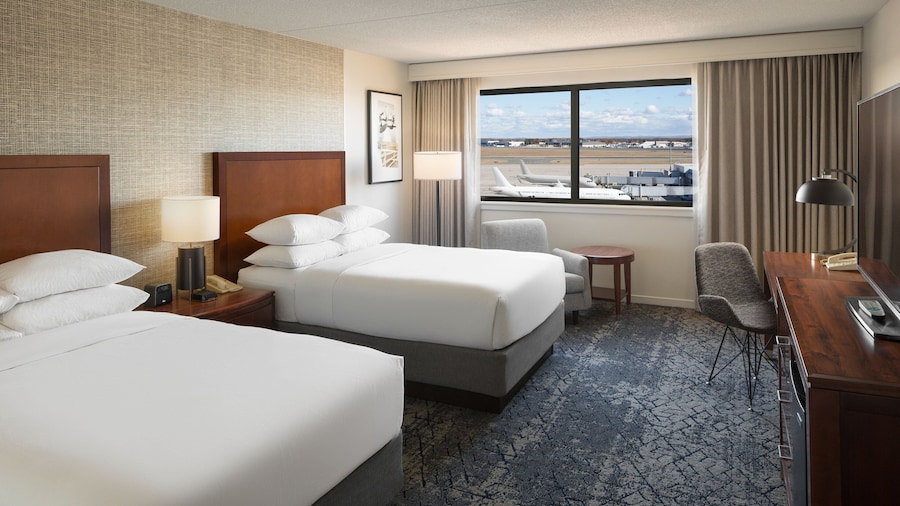 Sheraton Hartford Hotel at Bradley Airport