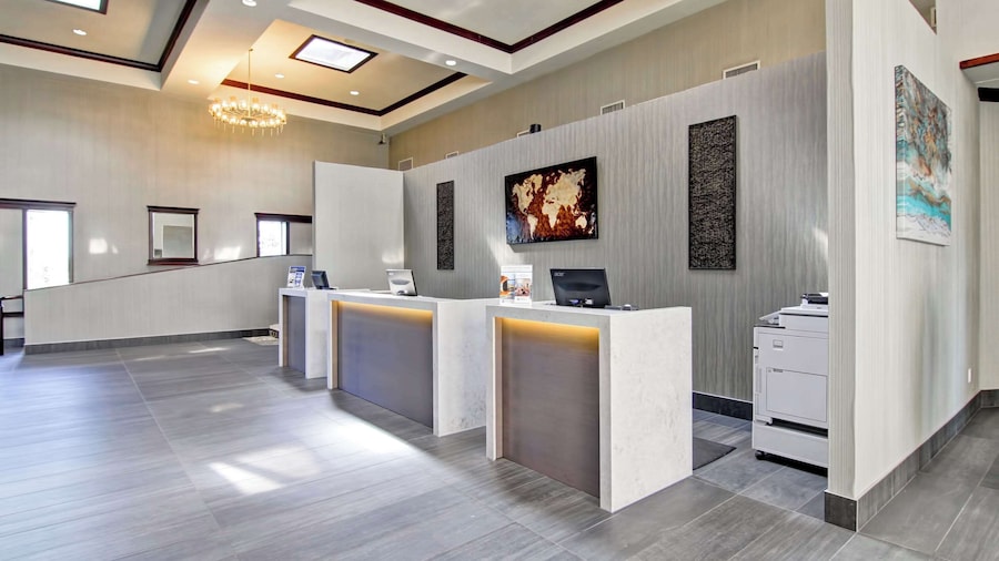 Radisson Hotel & Conference Centre West Edmonton