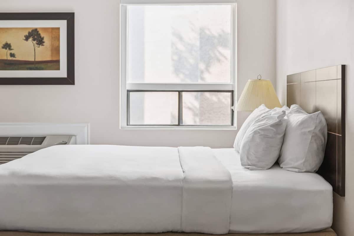 Suite, 1 Katil Ratu (Queen), Non Smoking | Peralatan tempat tidur premium, katil Select Comfort