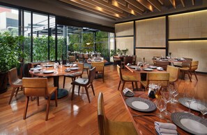 5 restaurants; breakfast, lunch, dinner, and brunch served - InterContinental Presidente Mexico City by IHG (Mexico City)