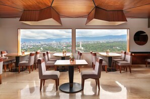 Premium bedding, in-room safe, desk, blackout curtains