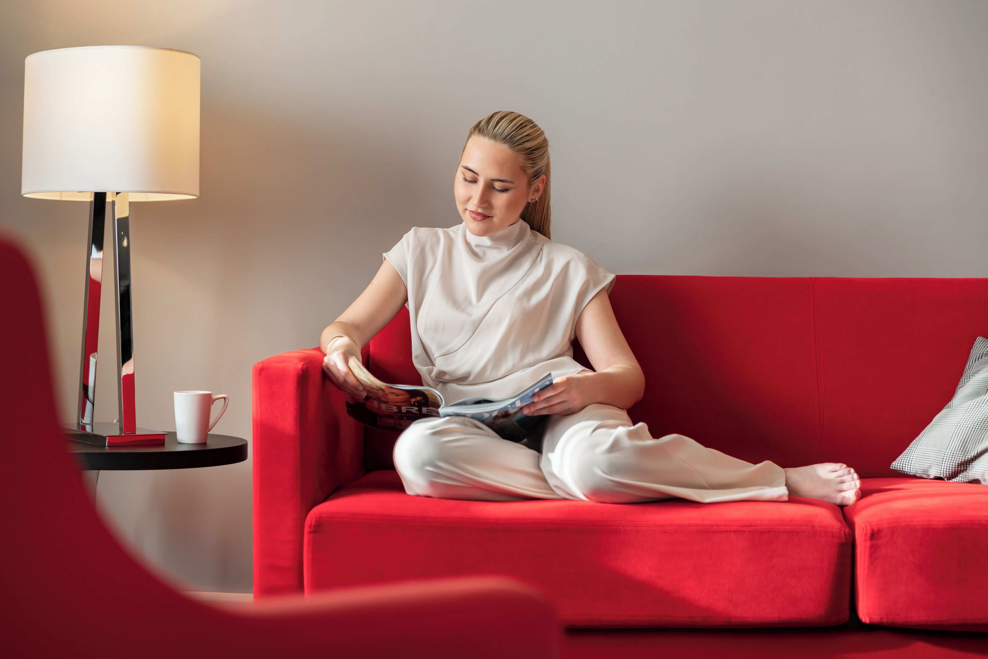 suite, 1 king bed with sofa bed | premium bedding, in-room safe, desk, blackout curtains