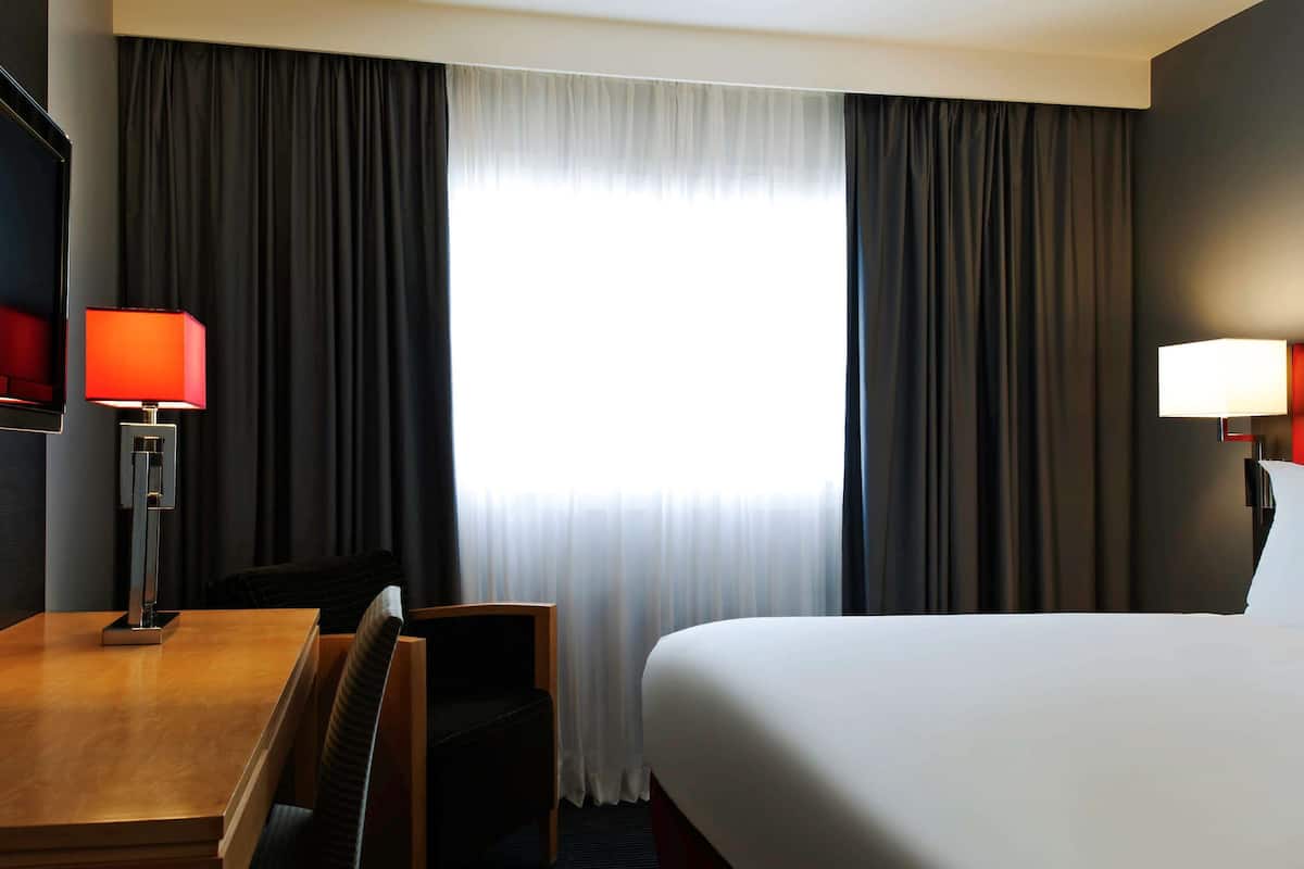 Quarto clássico, 1 cama de casal | Roupas de cama premium, cofres nos quartos, escrivaninha
