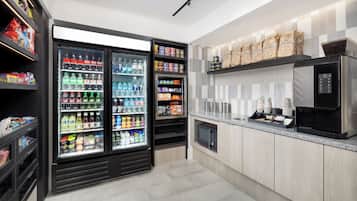 Alimentos y bebidas