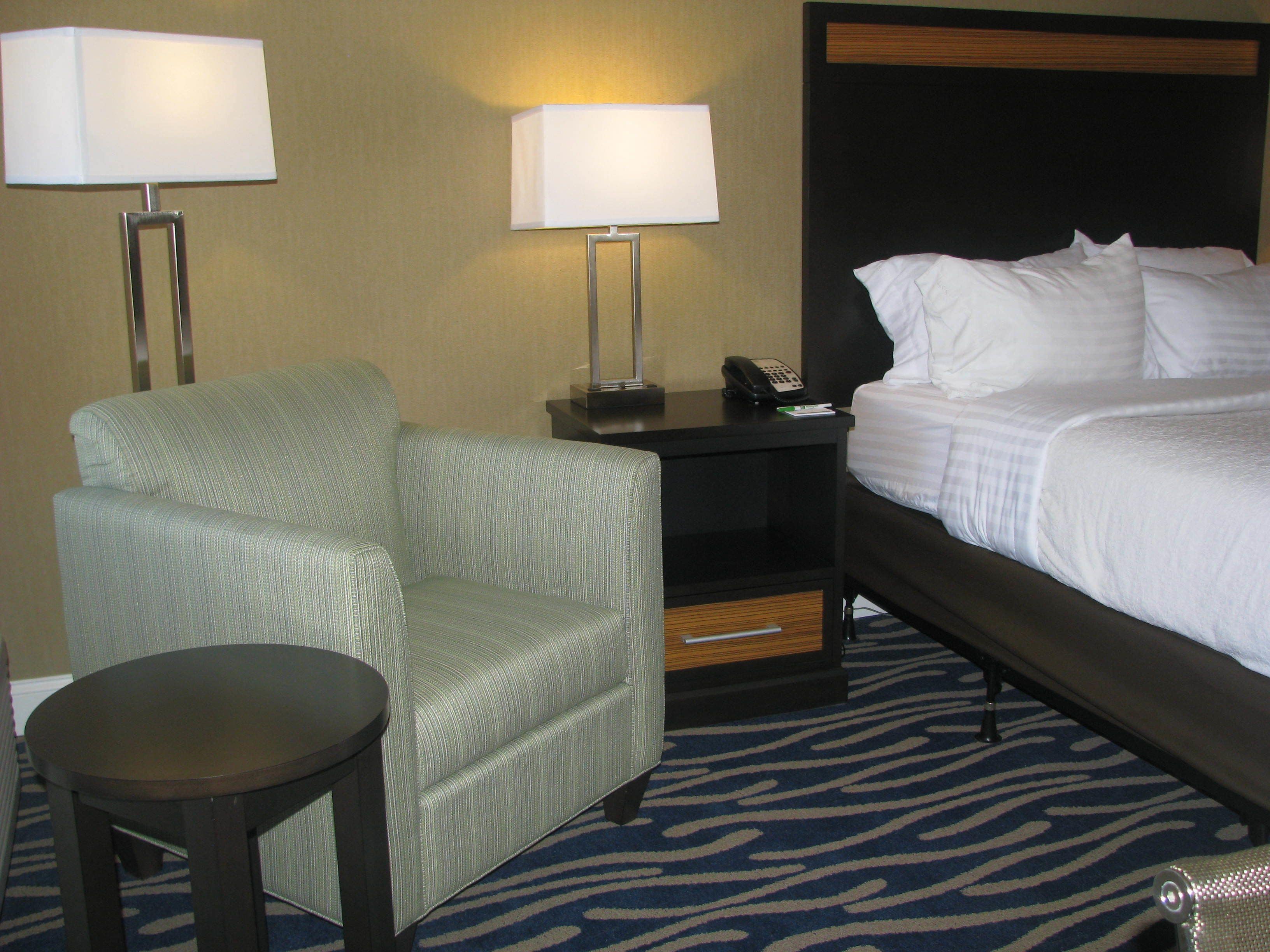 standard room, 1 double bed, accessible (mobility, transfer shower) | down duvets, pillow-top beds, desk, laptop workspace