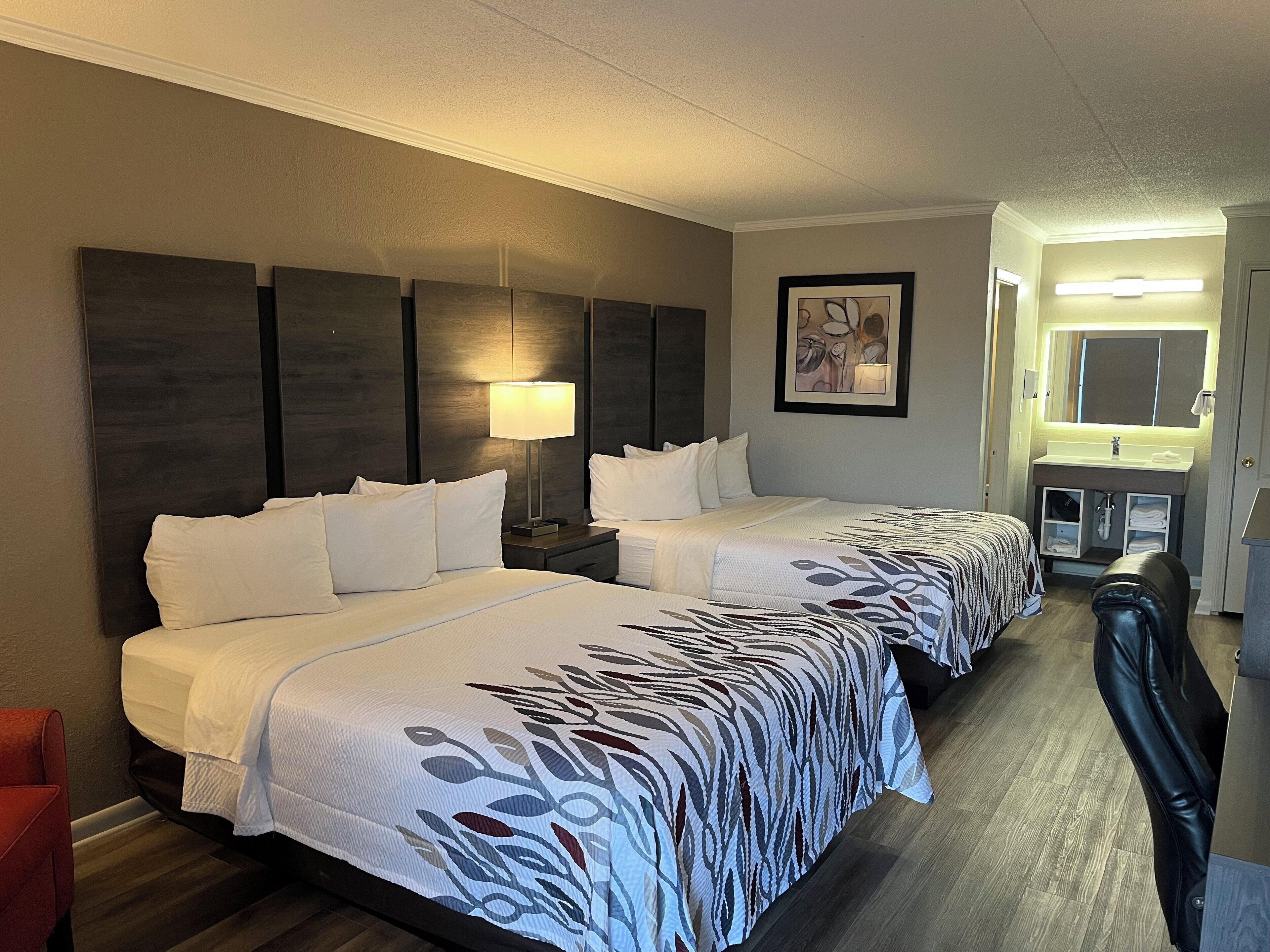 Desk, laptop workspace, free WiFi, bed sheets