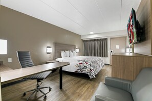Chambre supérieure, 1 très grand lit (Smoke Free) | Coffre-fort, bureau, espace de travail pour ordinateurs portables