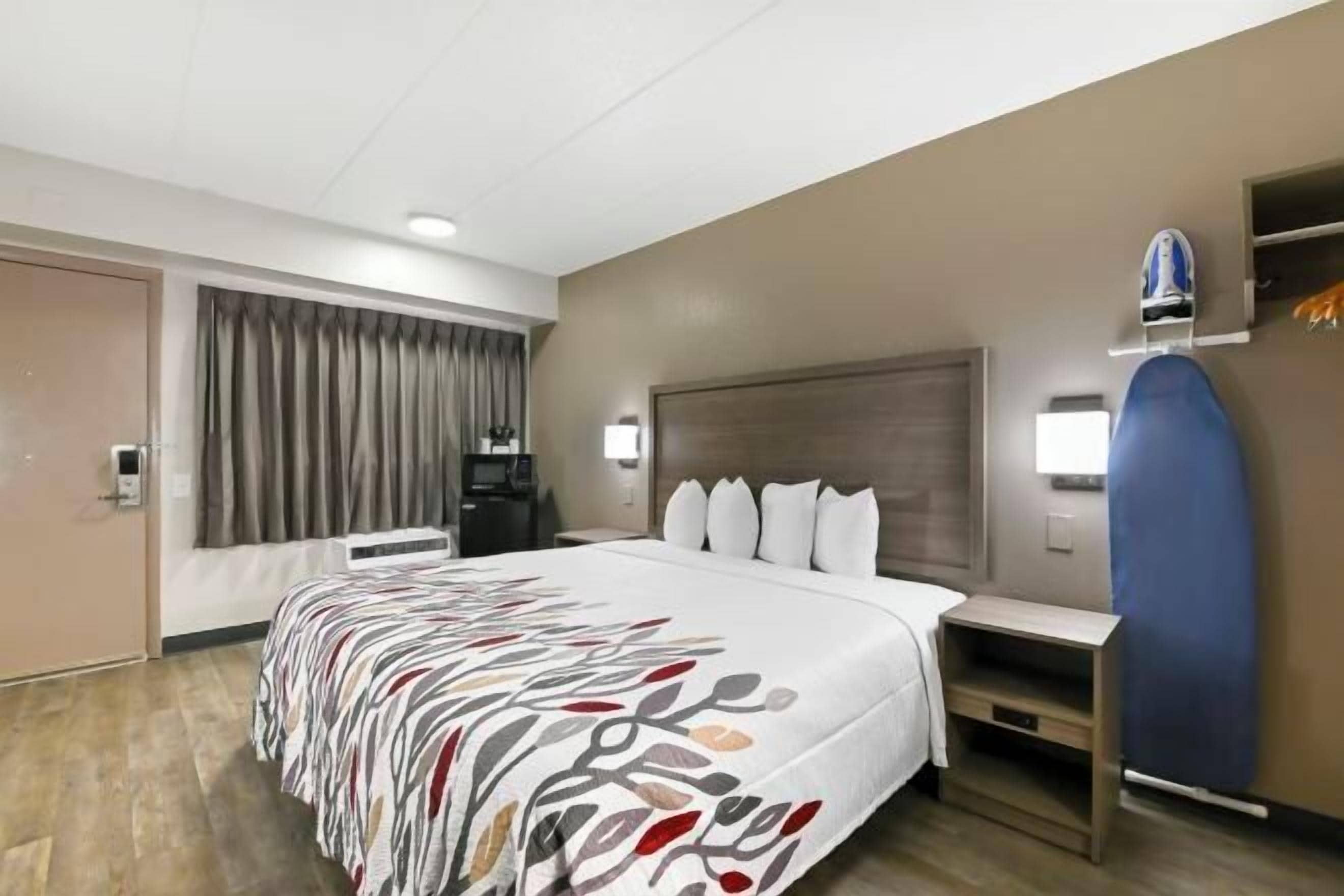 In-room safe, desk, laptop workspace, blackout curtains