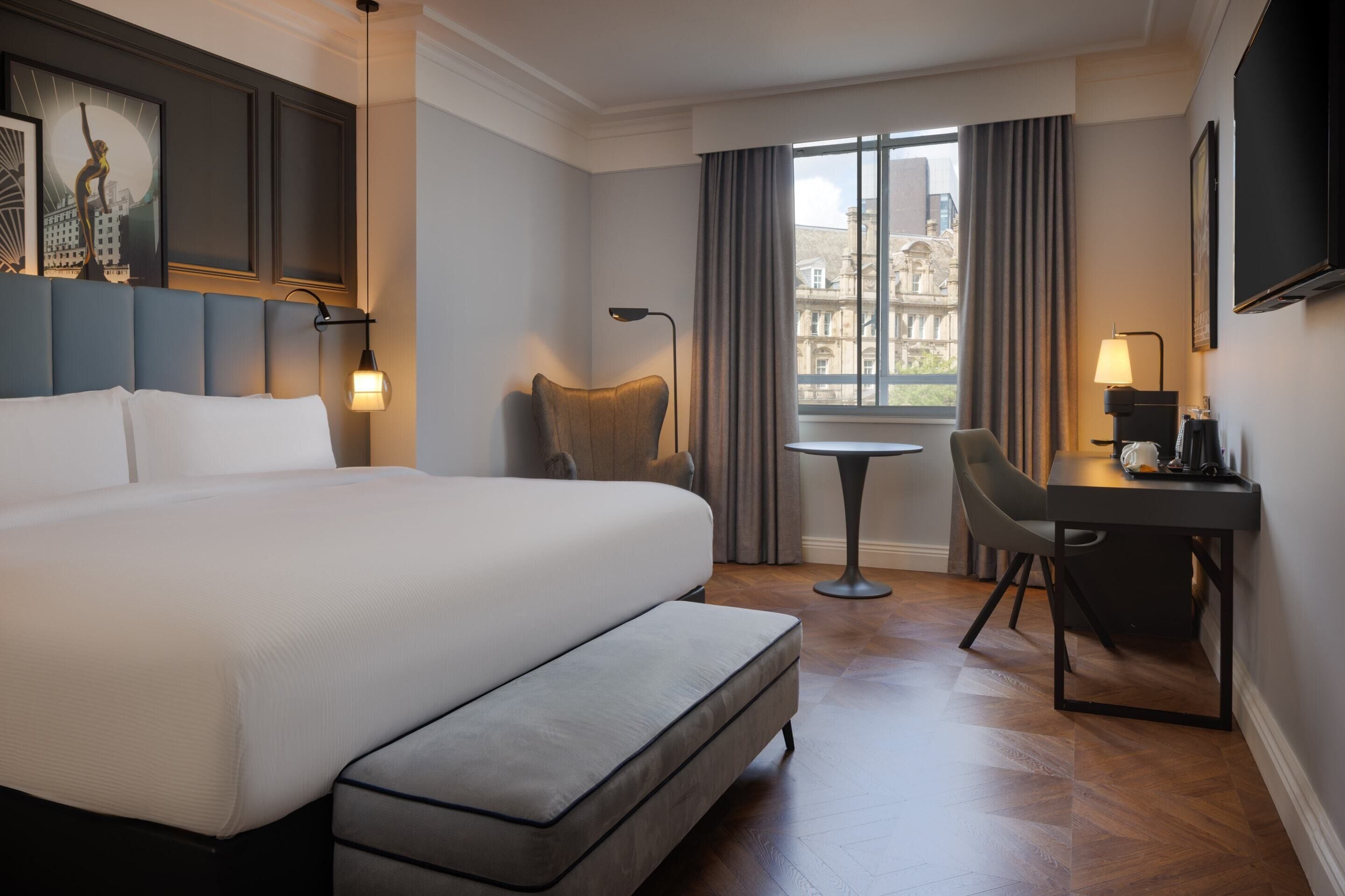 superior king city square view | hypo-allergenic bedding, in-room safe, desk, laptop workspace